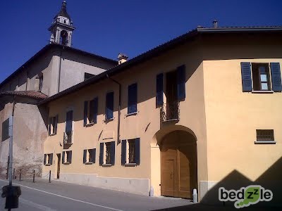 B&B Cairate ingresso via Jesi 3