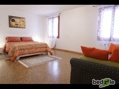 Double room with extra double sofa bed very comfor